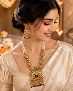Ayudhara Royal Pearl Pendant Necklace Set