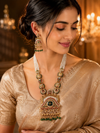 Ayudhara Emerald Rajwadi Pearl Necklace Set