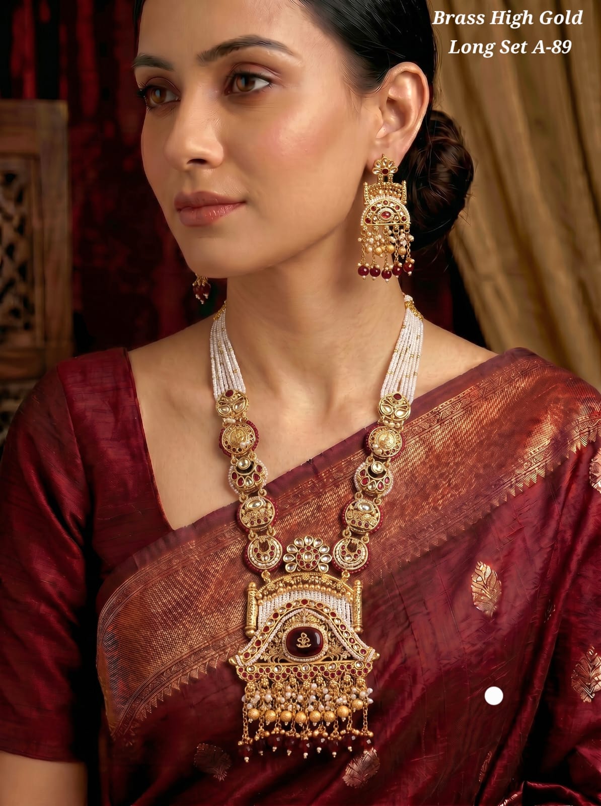 Ayudhara Royal Pearl Pendant Necklace Set