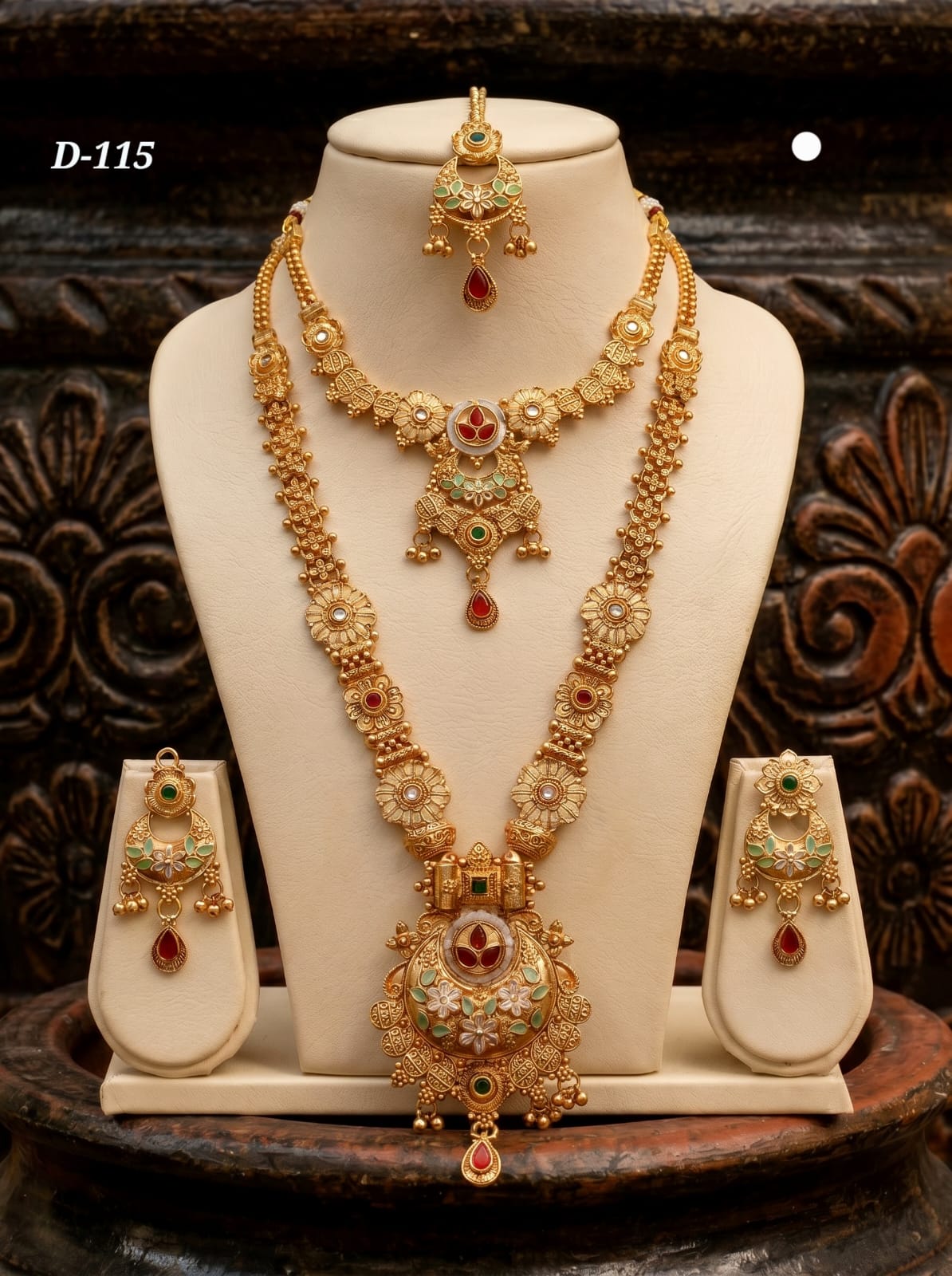 Ayudhara Traditional Floral Antique Necklace Set